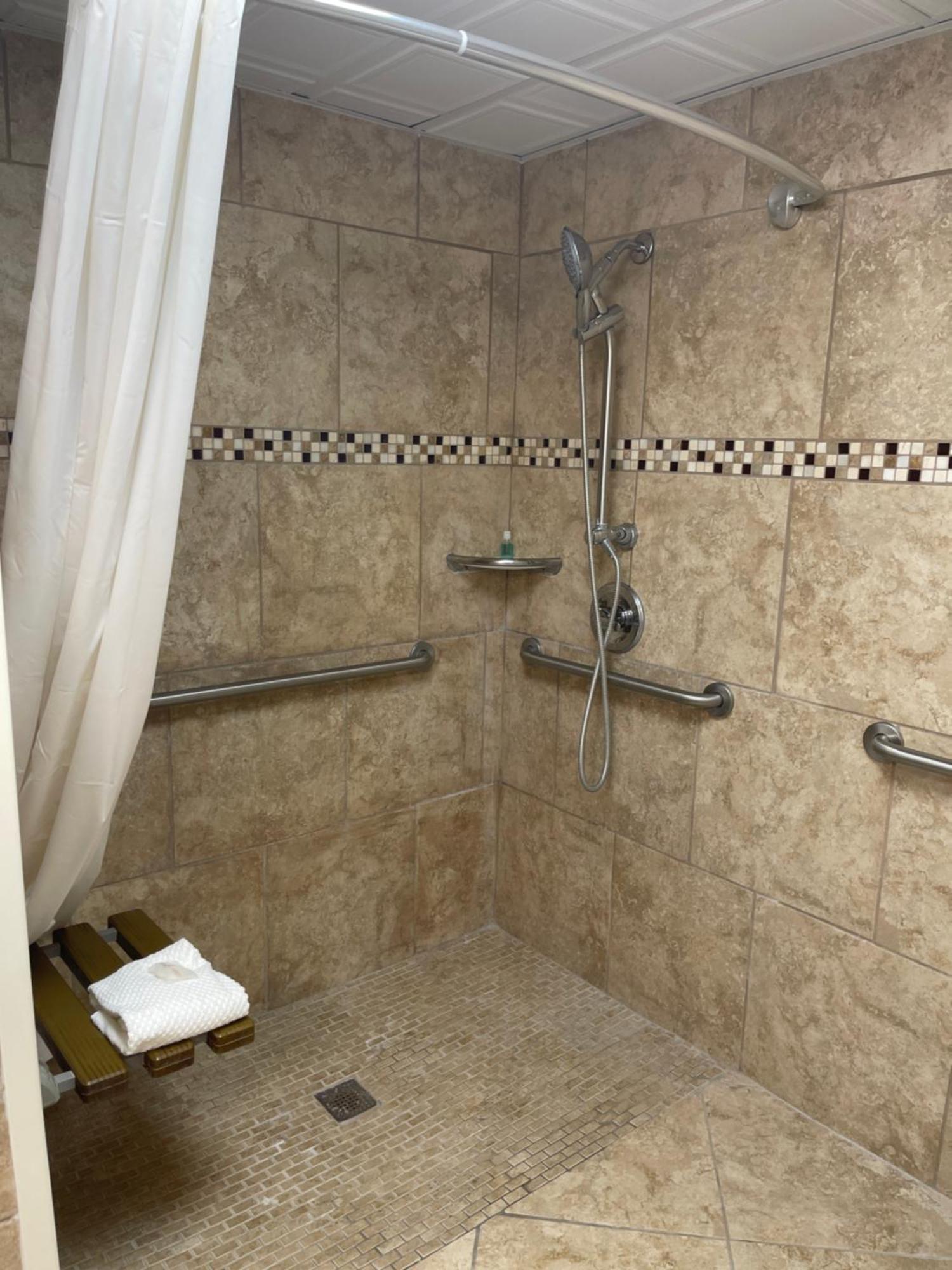 Suburban Studios كورديل المظهر الخارجي الصورة